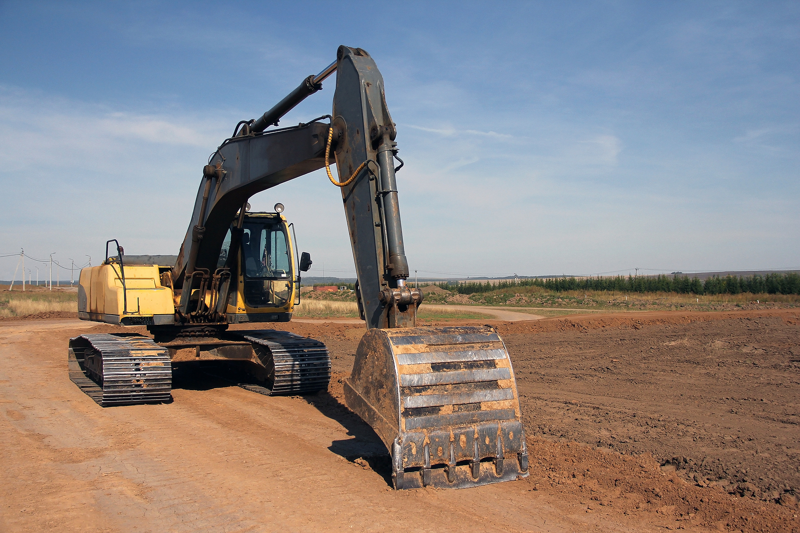 Excavator Comparison: Tracked vs. Wheel Excavators